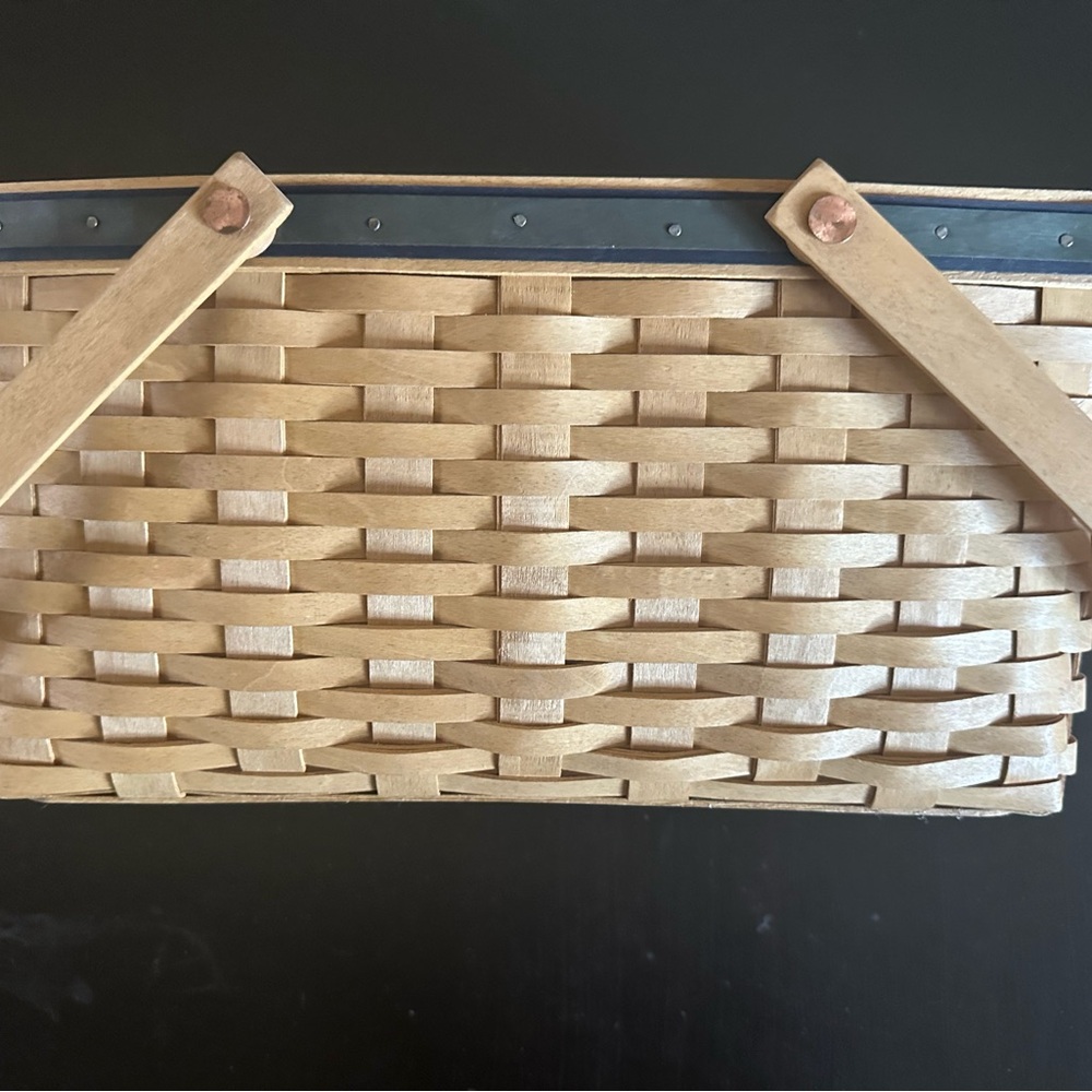 Longaberger Collectors Club Charter Membership Basket